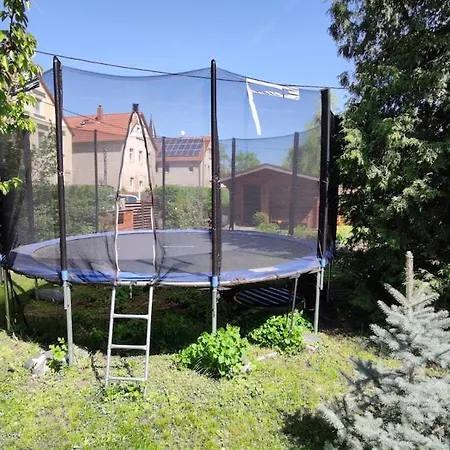 شقة Souterrainwohnung In *