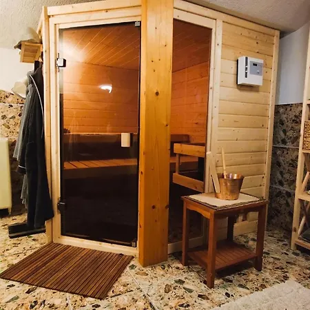 Daire Souterrainwohnung In *