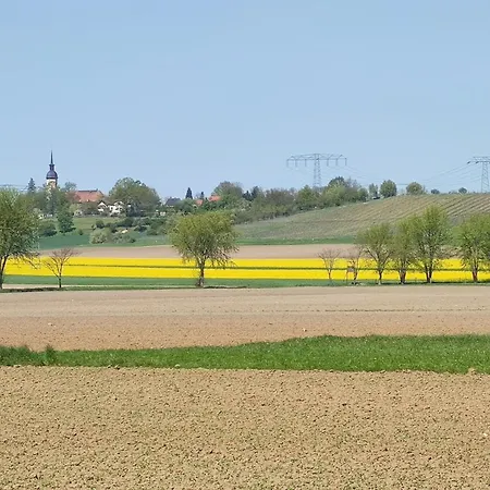 Souterrainwohnung In شقة Niederau