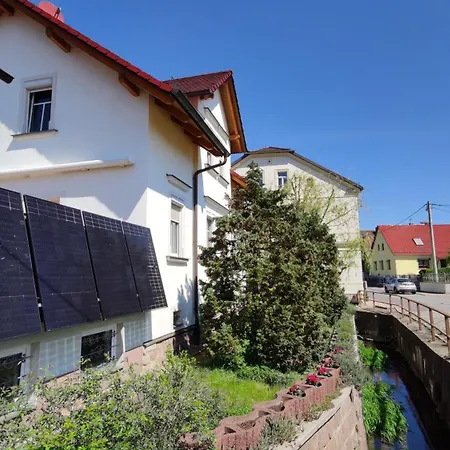 Souterrainwohnung In