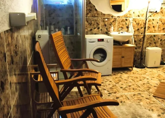 Souterrainwohnung In Daire *