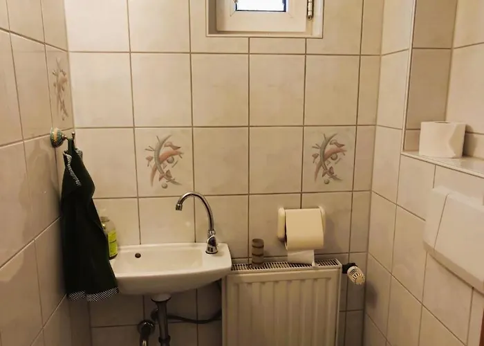 公寓 Souterrainwohnung In *